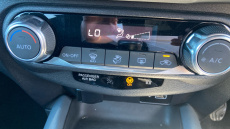 Nissan Juke 1.0 DiG-T N-Connecta 5dr Petrol Hatchback